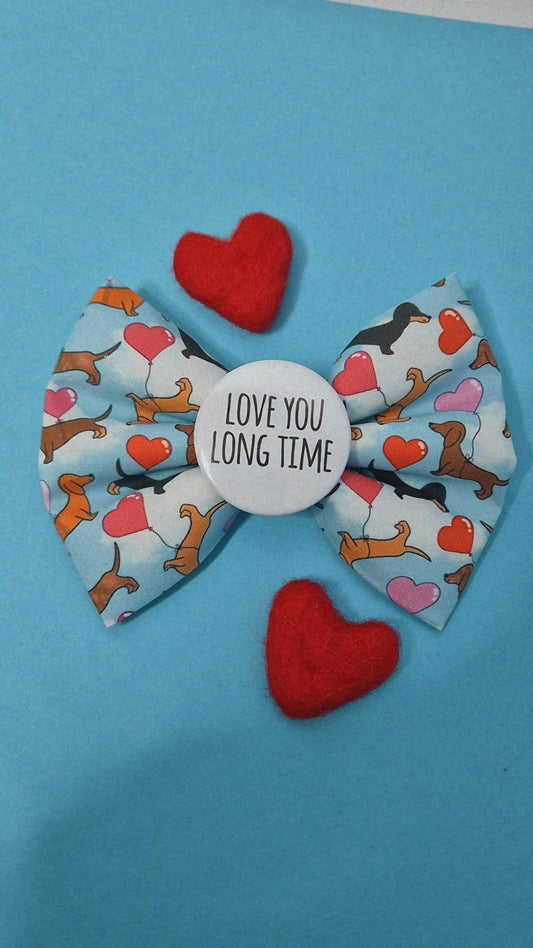 Dachshund love embroidered/ slogan bowtie