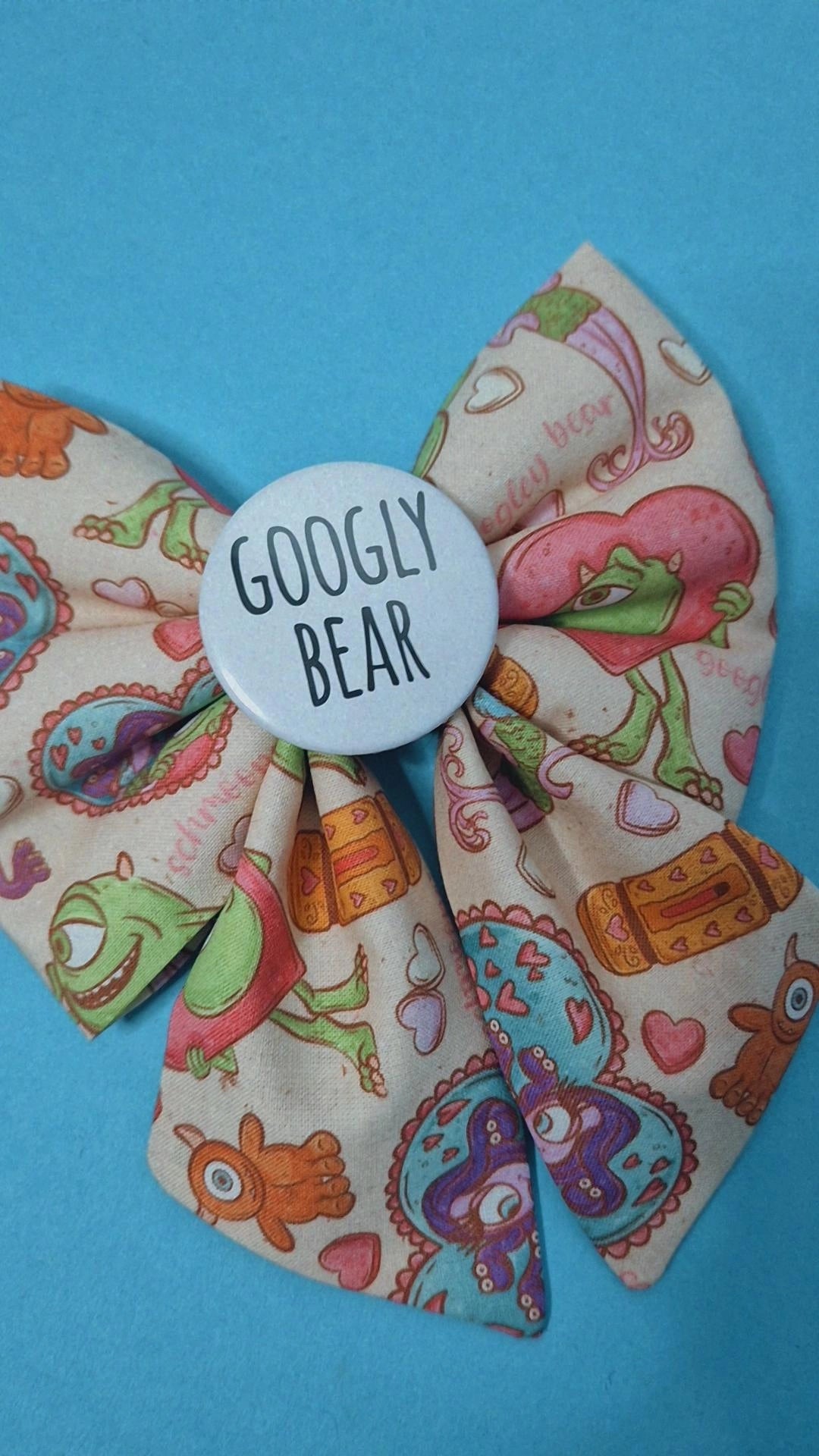 Googly bear embroidered/slogan sailor bow